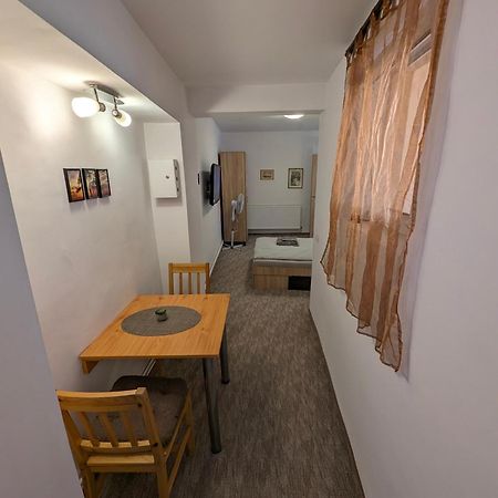 Sandor Apartment Calarasilor Тиргу-Муреш Екстер'єр фото